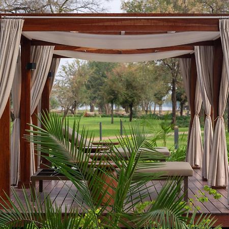 Radisson Blu Mosi-Oa-Tunya Livingstone Resort Екстер'єр фото