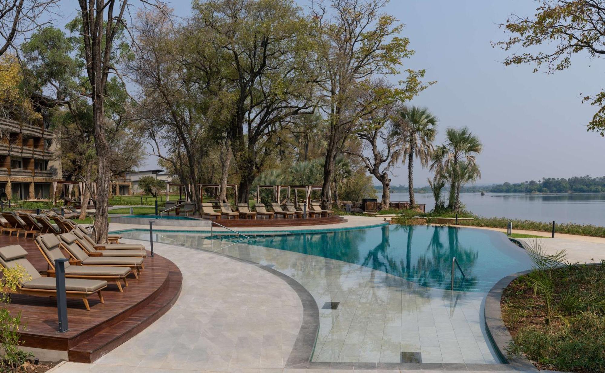 Radisson Blu Mosi-Oa-Tunya Livingstone Resort Екстер'єр фото