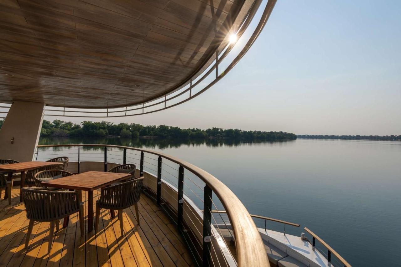 Radisson Blu Mosi-Oa-Tunya Livingstone Resort Екстер'єр фото