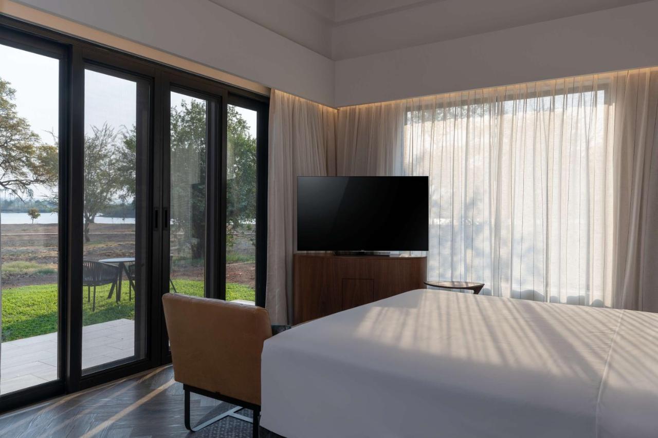 Radisson Blu Mosi-Oa-Tunya Livingstone Resort Екстер'єр фото
