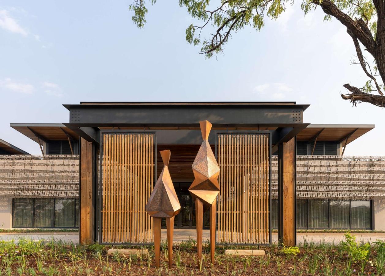 Radisson Blu Mosi-Oa-Tunya Livingstone Resort Екстер'єр фото