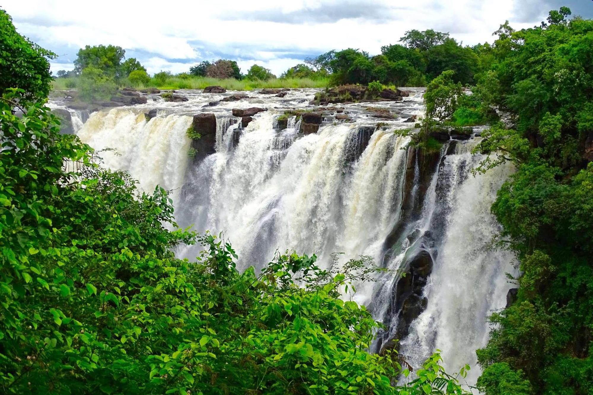 Radisson Blu Mosi-Oa-Tunya Livingstone Resort Екстер'єр фото