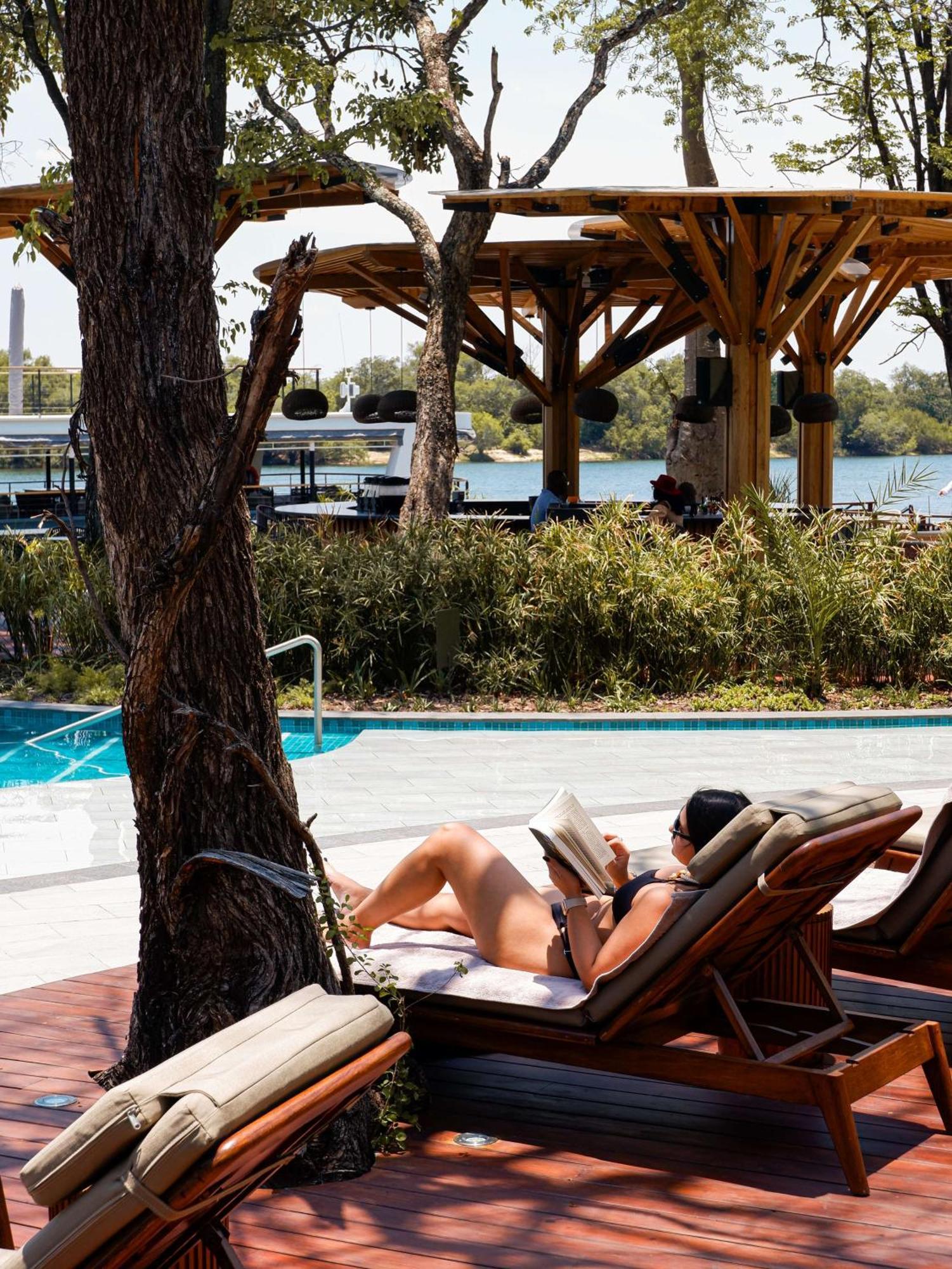 Radisson Blu Mosi-Oa-Tunya Livingstone Resort Екстер'єр фото