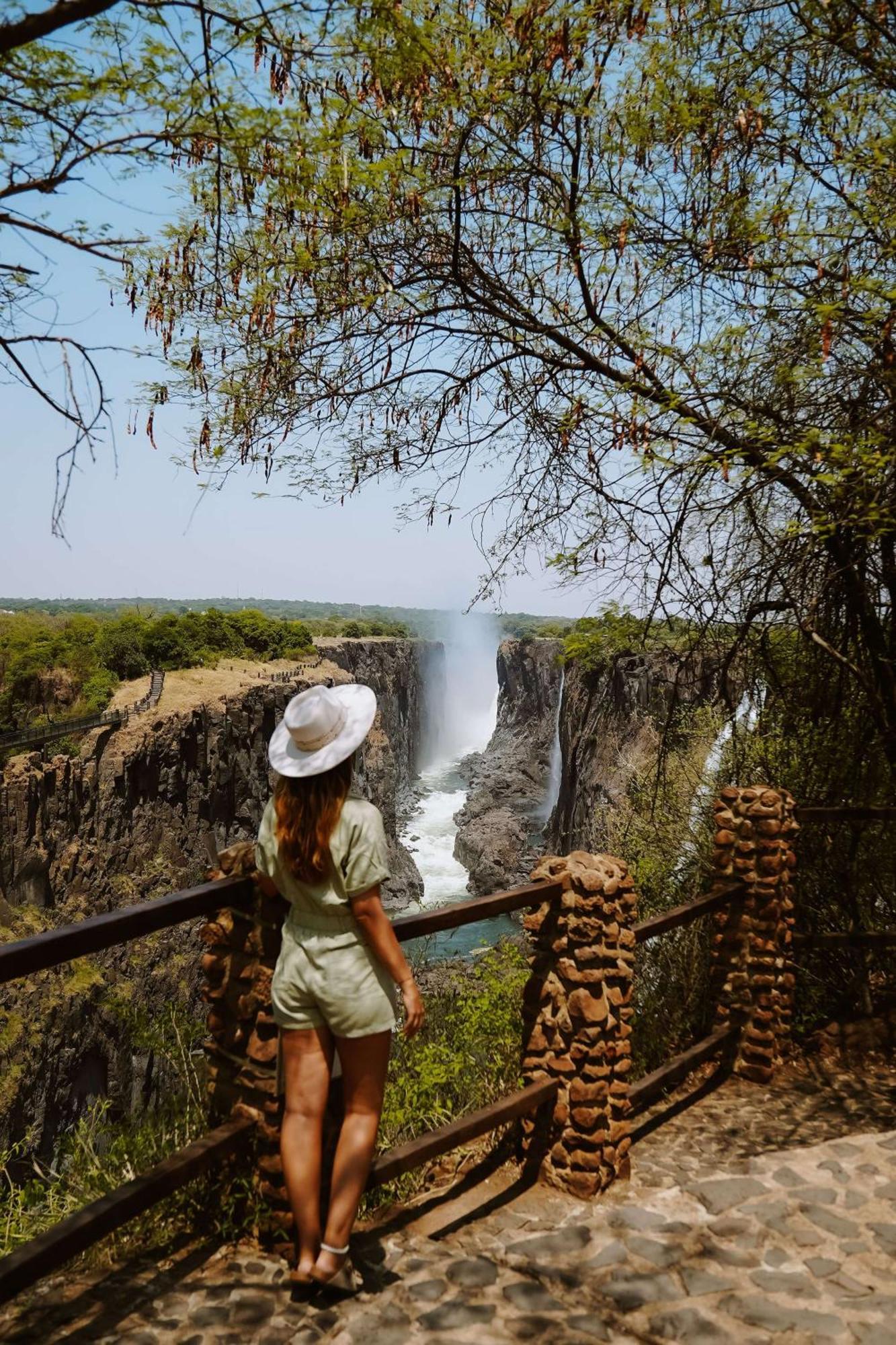 Radisson Blu Mosi-Oa-Tunya Livingstone Resort Екстер'єр фото